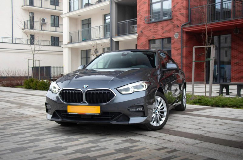 BMW 218
